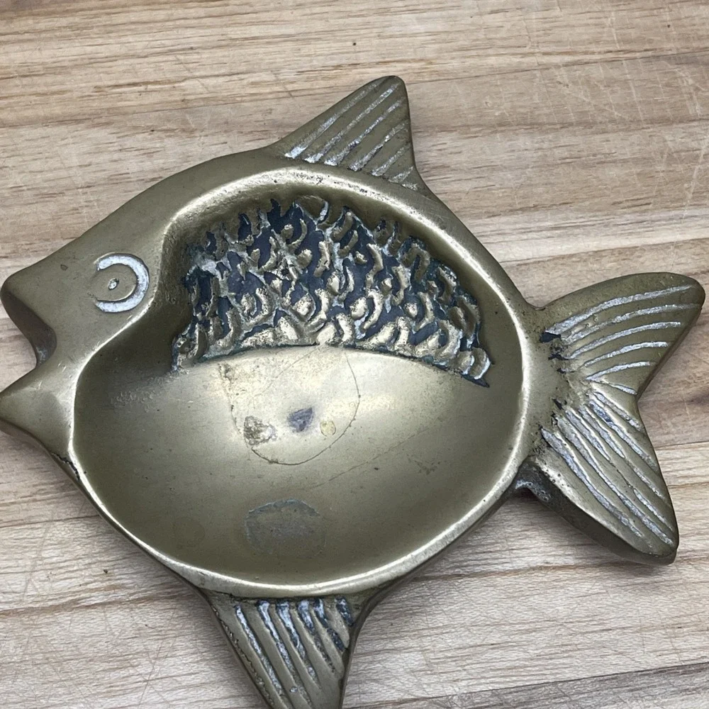 VTG BRASS Fish Ashtray Dish Trinket‎ Tray Cabin Lakehouse Beach MCM 3.25
